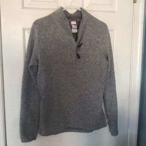 North face sweater/fleece